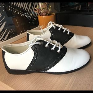 Brand New In Box Saddle Shoes Size 6